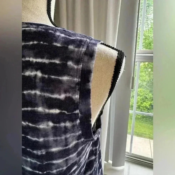 Athleta Breezy Tank - Picture 6 of 8